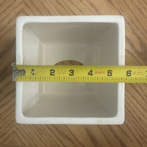 Bathroom Accessories Set Ceramic Tissue Box Cover Soap Pump Toothbrush Holder - Picture 5 of 9